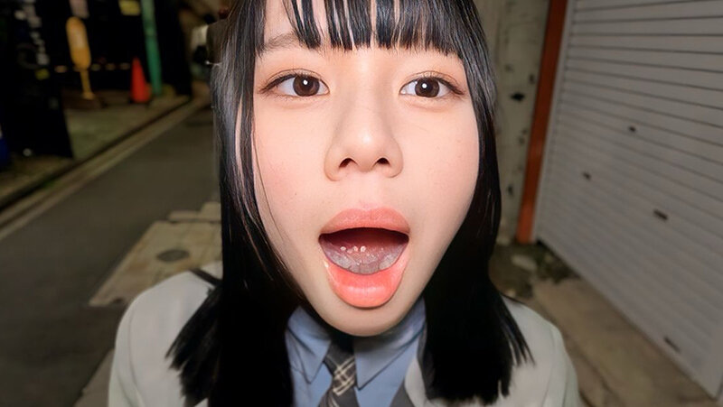 【アウトドア精飲個撮】敏感洪水子宮の美少女 3期生りょうちゃん（19歳/Cカップ）のサムネイル画像