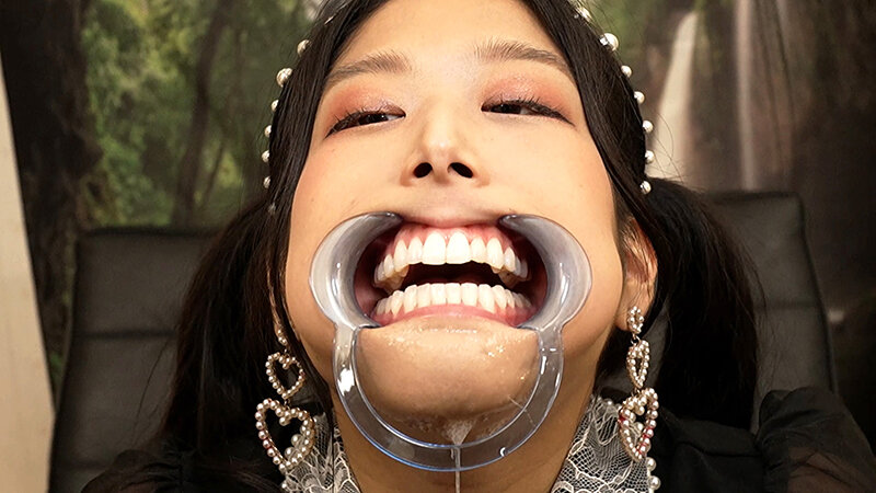 ～喉奥姦通～ イラマチオ 前乃菜々のサムネイル画像