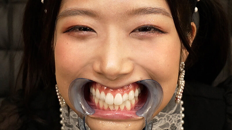 ～喉奥姦通～ イラマチオ 前乃菜々のサムネイル画像
