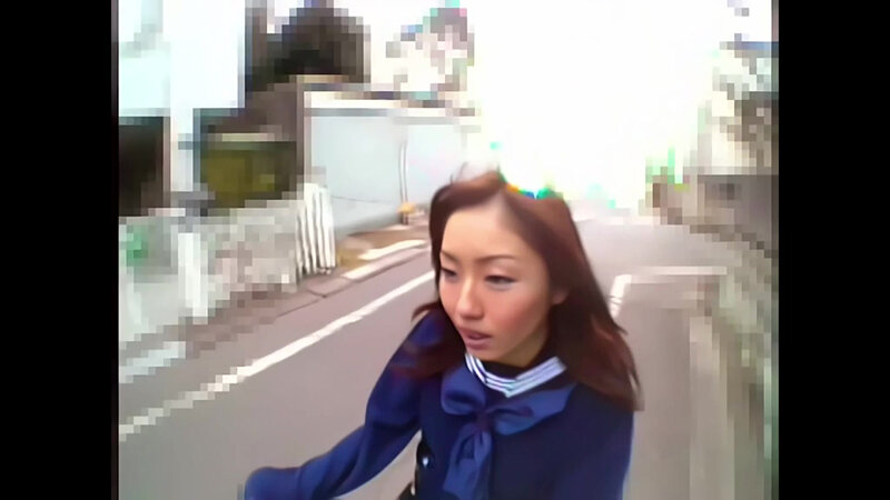 【AIリマスター版】女子校生自転車パンチラのサムネイル画像