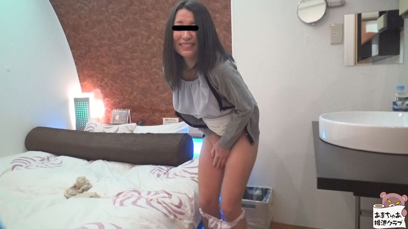 おしっこ我慢女に浣腸注入！おしっこもうんこも全部出て超気持ちいいーーっ！！のサムネイル画像