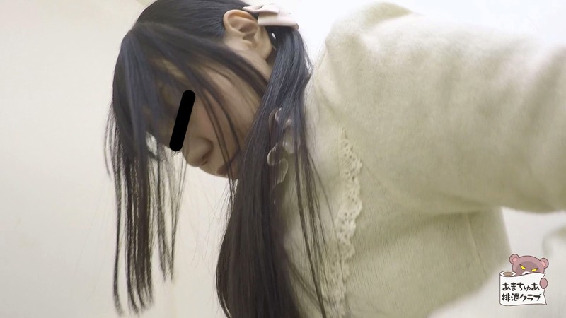 デカ糞女 追跡透明人間カメラのサムネイル画像
