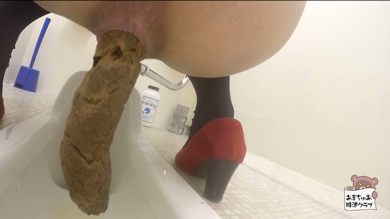 デカ糞女 追跡透明人間カメラのサムネイル画像