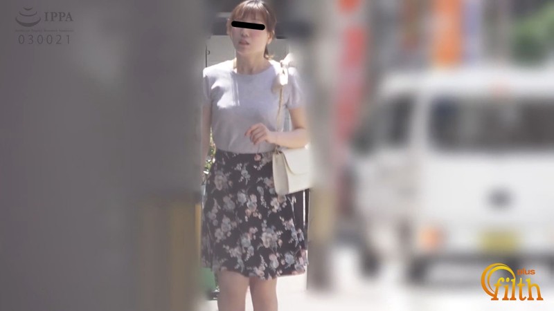 敏感女子おしっこ拭き取りオナニーのサムネイル画像