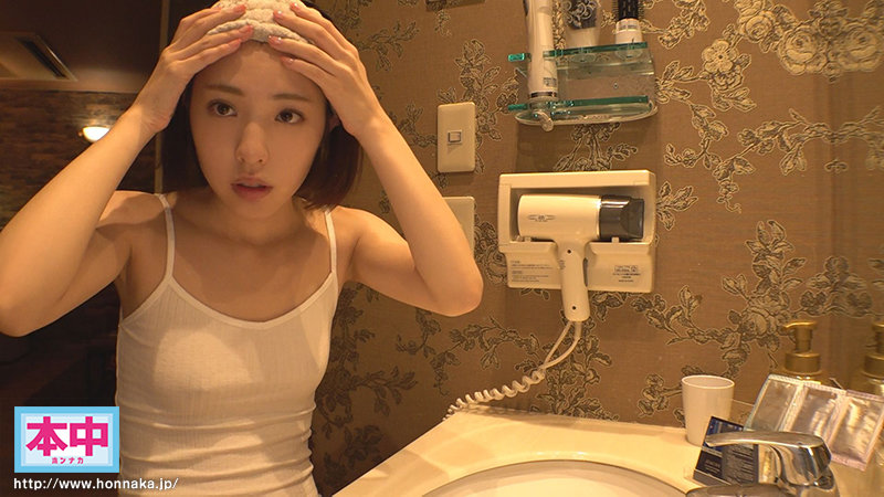 かわいい妹のようそう思っていた会社の部下は、僕を誘惑して喰べようとしてきたー 一日中デートに付き合って振り回されたあと年下の女の子に誘われて郊外のラブホで朝までめちゃくちゃ中出ししまくった。 白桃はなのサムネイル画像