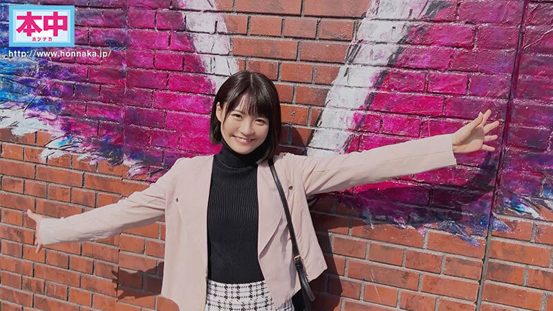 いつも可愛いと思っていたカフェ店員をダメ元でデートに誘ったら困り顔しながらも笑ってOKしてくれて、日帰りデートのはずだったけど、ホテルに連れ込んだら、急にエッチで積極的になってきて、朝までめちゃくちゃ中出ししまくった。 東條なつのサムネイル画像