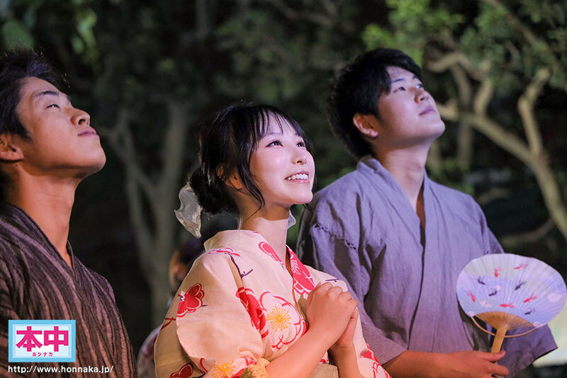 花火大会の夜、狂わせた突然の大雨 幼馴染のクラスメイトと駆け込んだラブホ相部屋雨宿り中出し 香水じゅんのサムネイル画像