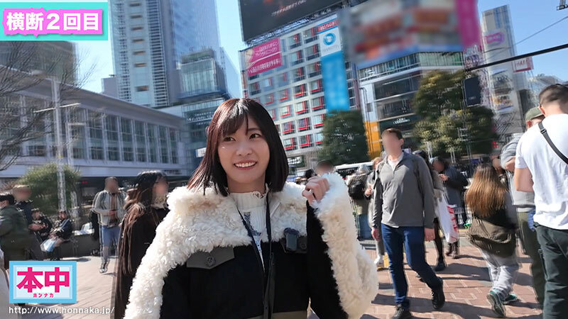 AV男優を探せ！！24時間以内に街中に放った男優を探し出して中出しセックスを阻止せよ！ 美谷朱音のサムネイル画像