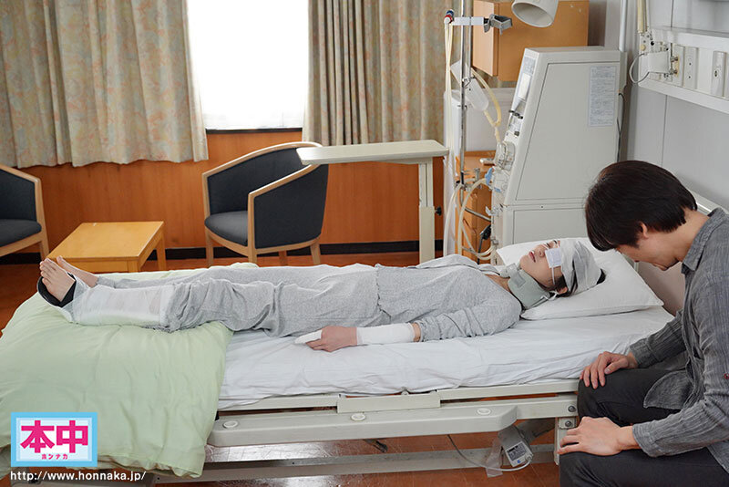 彼女の入院NTR いつもお見舞いに来る彼氏が帰った後に身動き取れない骨折彼女をベロキス中出し治療し続けてたら俺の唾液とチ○ポの虜に！！ 倉本すみれのサムネイル画像