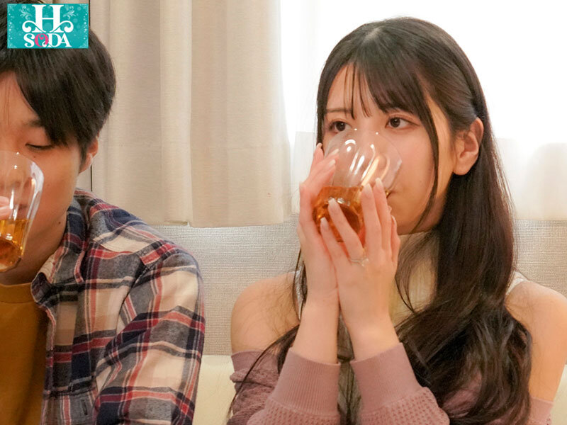 マジックミラーNTRエステ 隣で美乳スレンダーな彼女が寝取られているのに、僕は巨乳お姉さんの凄テクに抗えず、生中セックスしてしまった。 美谷朱音 倉木しおりのサムネイル画像