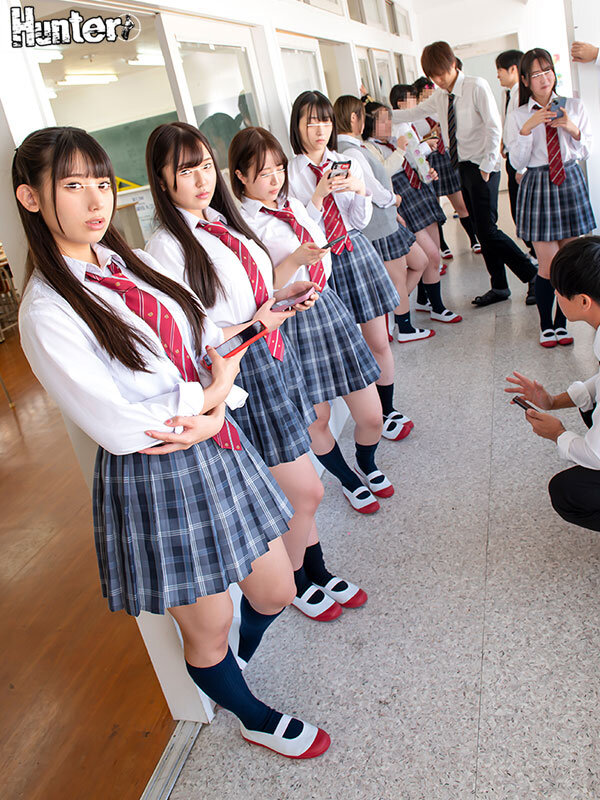 校内立ちんぼ女子〇生！ホ別1.5？校内でヤレばホテル代無料！交渉次第でNNOK！援交・パパ活する女子たちは最近公園で取り締まりが厳しく…のサムネイル画像