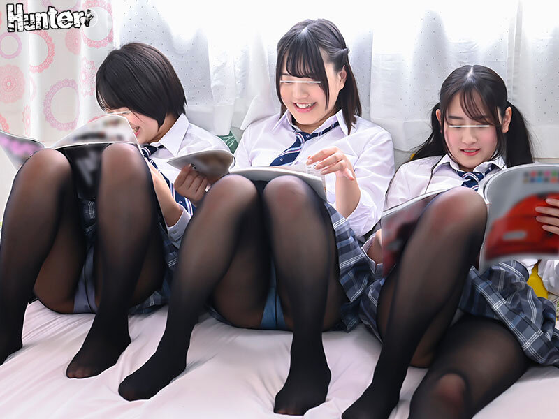 クラスメイトの黒パンスト×制服に大興奮！黒パンストコキフルコース！足・太もも・尻を全部使ってパンストコキしちゃう！のサムネイル画像