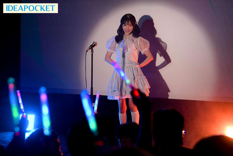 デビューの為…売れる為…服従のアイドルレ×プ輪● 中年オヤジ達に喰い物にされ続けた最期のアイドル 桃乃木かなのサムネイル画像