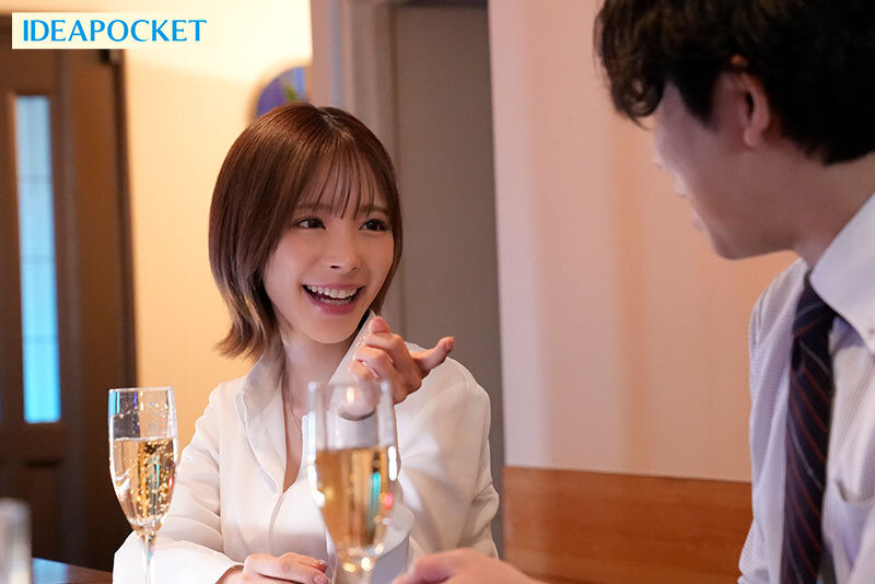 僕が惚れてた社内のアイドル女子社員が、出張先ホテルの部屋飲みでクズ上司達に廻されていた。 桃乃木かなのサムネイル画像