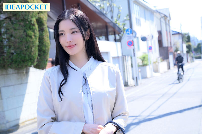チート級媚薬を盛り込まれキメセクマッサージにイキ狂わされた美人妻 楓カレンのサムネイル画像