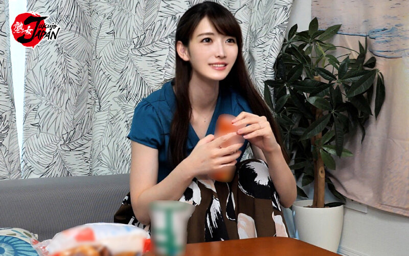 イケメンが人妻を部屋に連れ込んでSEXに持ち込む様子を盗み撮りしたDVD。019～強引にそのまま中出ししちゃいました～Part.1のサムネイル画像