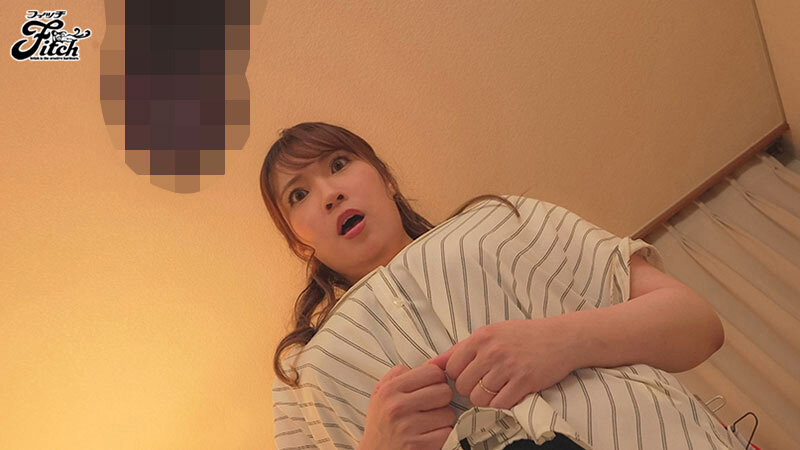 巨根黒人アスリートNTR ライトに映る衝撃のデカマラに身も心も奪われた豊満爆乳妻 夕季ちとせのサムネイル画像