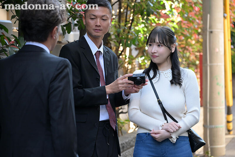 ヌードモデルNTR 上司と羞恥に溺れた妻の衝撃的浮気映像 庵ひめかのサムネイル画像