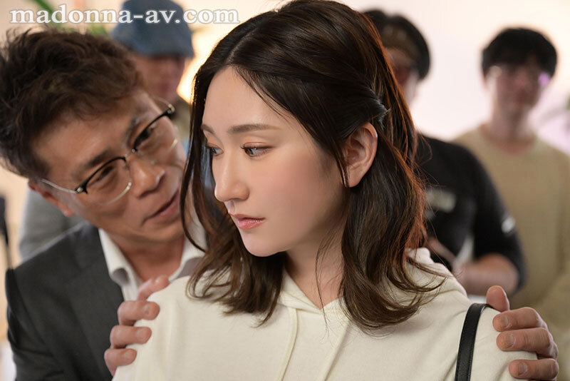 ヌードモデルNTR 上司と羞恥に溺れた妻の衝撃的浮気映像 木村玲衣のサムネイル画像