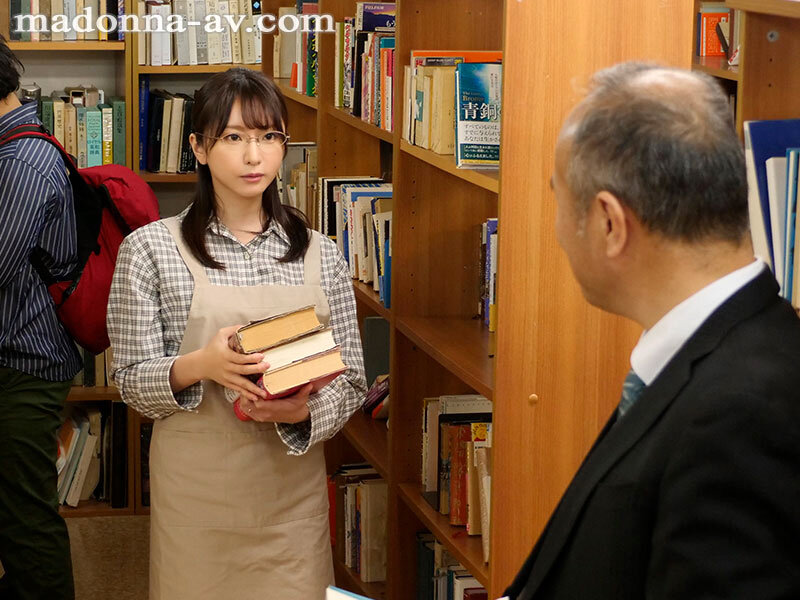 人妻秘書、汗と接吻に満ちた社長室中出し性交 最初で最高の秘書、ここに誕生―。 新妻ゆうかのサムネイル画像