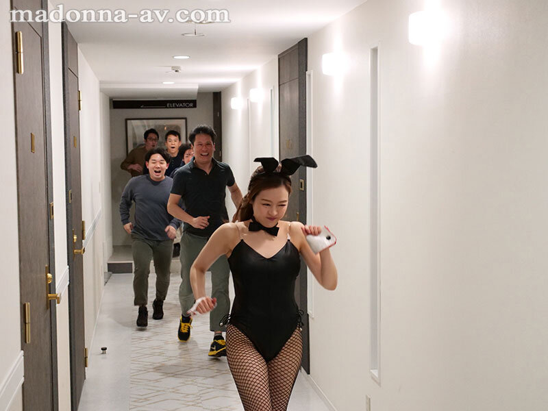 デビュー3周年記念作品！！ Madonna専属藤かんなをドロドロの欲望で染め上げる、性欲全開のファン’感謝’→’姦射’祭のサムネイル画像