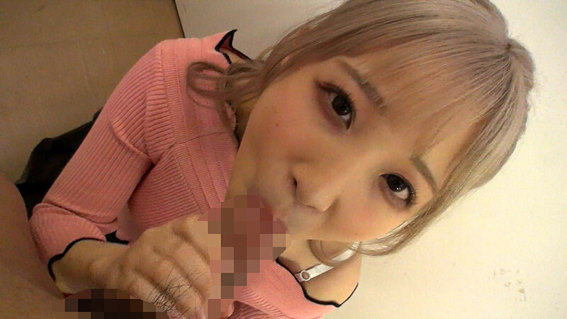 【個撮】どこでもフェラ3 5時間33人のサムネイル画像