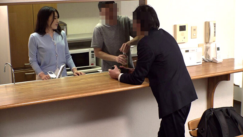 実録淫湿家庭内親族相姦 美人で優しい弟嫁との禁断性行為 其の三 紗々原ゆりのサムネイル画像