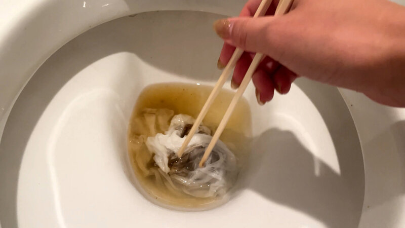 自分で撮りました・臭くて恥ずかしすぎる排泄動画のサムネイル画像