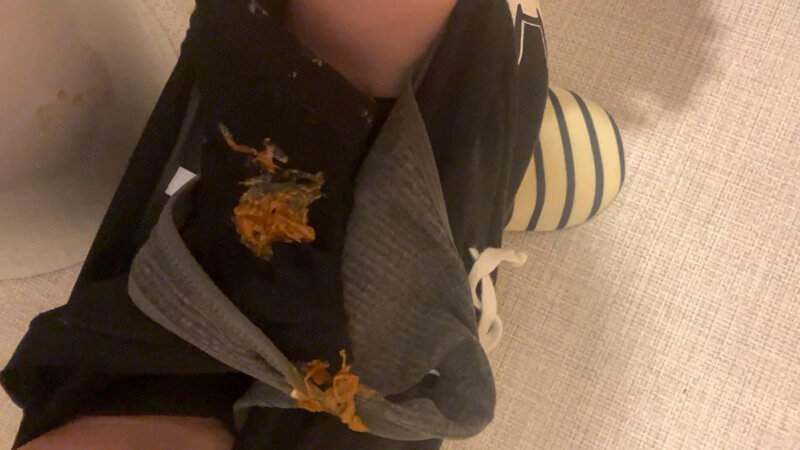 自分で撮りました・臭くて恥ずかしすぎる排泄動画のサムネイル画像