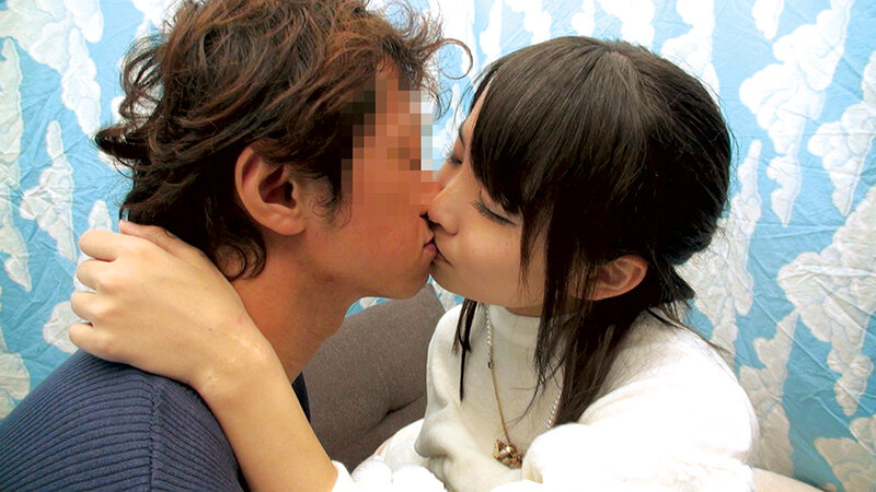 街行く女子を拝み倒してヤッちゃった！情けない男子をどうか助けてくれませんか？ここぞとばかりに絶倫ピストンで激イカせ！ 童貞君を羞恥筆おろし！20人のサムネイル画像