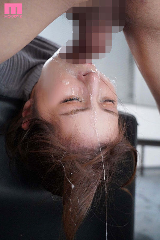 夫のために… 喉ボコごっくんイラマ専用 肉棒ケースにされ壊された人妻OL 兼咲みゆのサムネイル画像