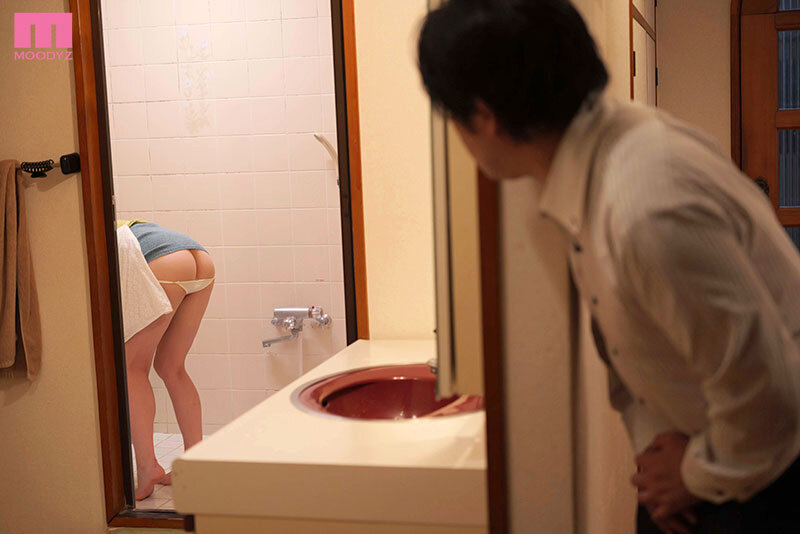 アノヒトがシテくれなくても… 上司の色白美尻若奥さんのノーパン肛門誘惑に負けたアナル見せゲス不倫 宮下玲奈のサムネイル画像