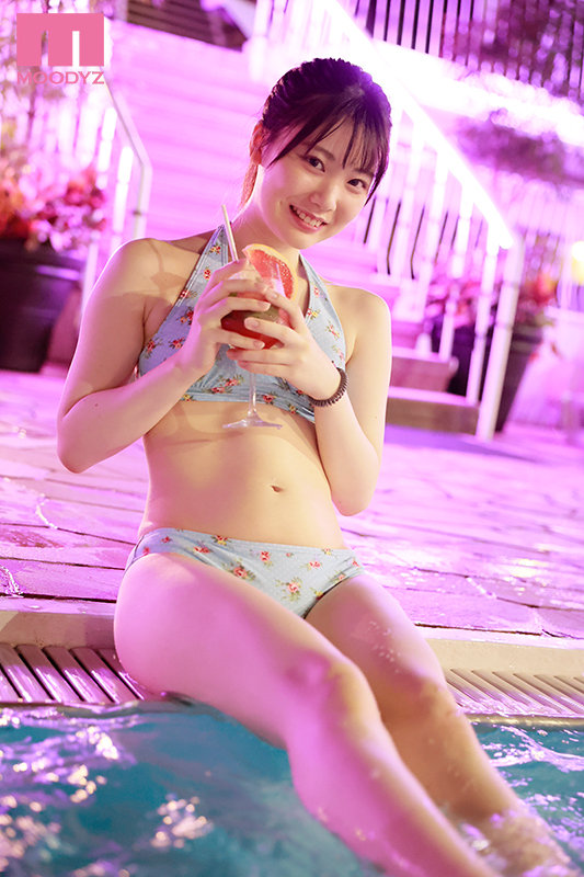 初めてのお泊りデート 手を繋いで、キスして、笑って、その後、時を忘れて絡み合う濃密セックス 石川澪のサムネイル画像