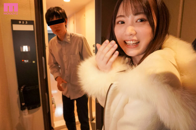 童貞君チ○ポを優しくイジくりすぎて初パコ暴発パニック めちゃカワ神対応で筆おろしドキュメント！ 石川澪のサムネイル画像