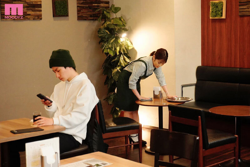 バイト先の大嫌いなセクハラ店長のチ○ポがドストライク過ぎて絶倫ピストンで調教されてしまった私 小野六花のサムネイル画像