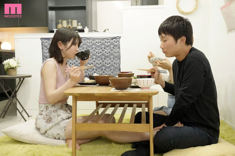 ノーブラで誘惑してくる彼女のお姉さんに興奮して性欲モンスター化！コンドーム1箱使い切っても更にヤリまくった 葵いぶきのサムネイル画像