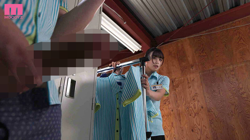 大嫌いな変態店長のパワハラ乳首こねくりとデカチン生ハメに堕ちた巨乳女子大生バイト不倫 七海那美のサムネイル画像