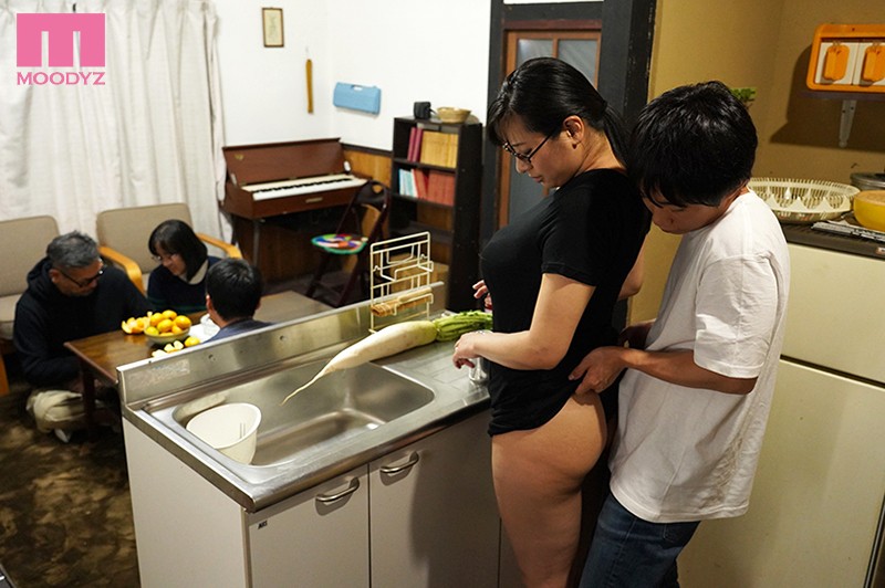 おばさんの肉体が気持ち良過ぎるからPart2 ～ボクのおばさんは超名器だった～ 春菜はなのサムネイル画像