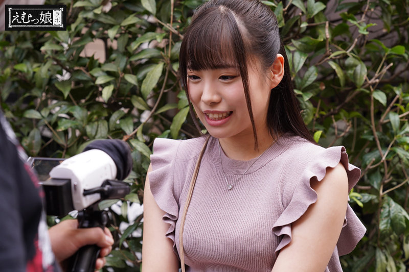 絶対的ケツ穴美少女 DEBUT きょうかちゃん 大学生20歳のサムネイル画像