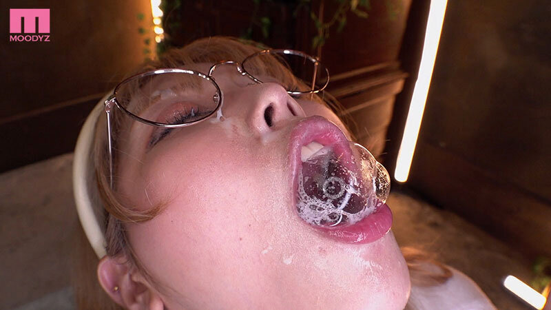 やっぱり…精子飲む娘が大好きだ！ゴクゴク！ごっくん70発BESTのサムネイル画像