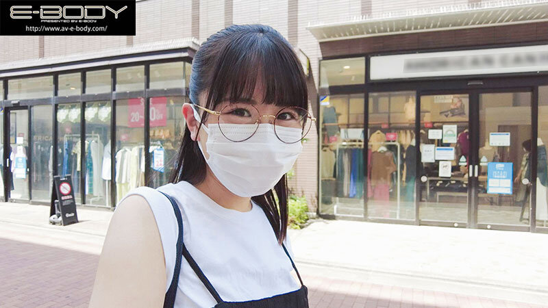 脱いだらデカすぎぃぃeeeee！着衣からは想像できない規格外おっぱいに大興奮 隠れ巨乳ベスト8時間のサムネイル画像