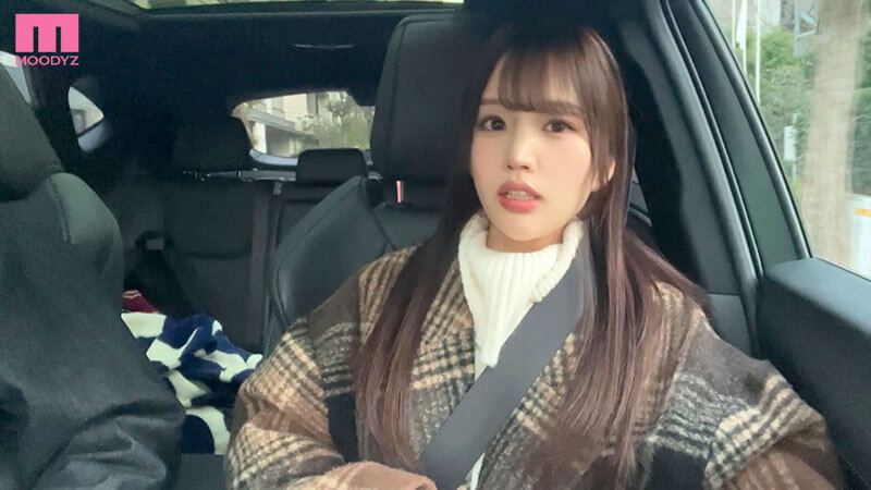 AV女優になった元カノ幼馴染と再会 久しぶりに会った彼女が垢抜けて可愛くなってたのでついデートに誘ったらまさかのOK あの頃は、ウブすぎてキスまでしかできなかった僕らはホテルに泊まって初めてのセックスなのにめちゃくちゃ中出ししまくった。 新井リマのサムネイル画像