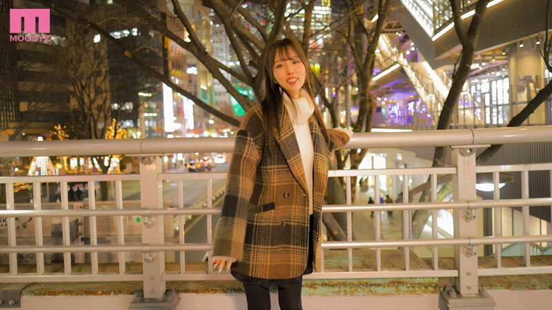 AV女優になった元カノ幼馴染と再会 久しぶりに会った彼女が垢抜けて可愛くなってたのでついデートに誘ったらまさかのOK あの頃は、ウブすぎてキスまでしかできなかった僕らはホテルに泊まって初めてのセックスなのにめちゃくちゃ中出ししまくった。 新井リマのサムネイル画像