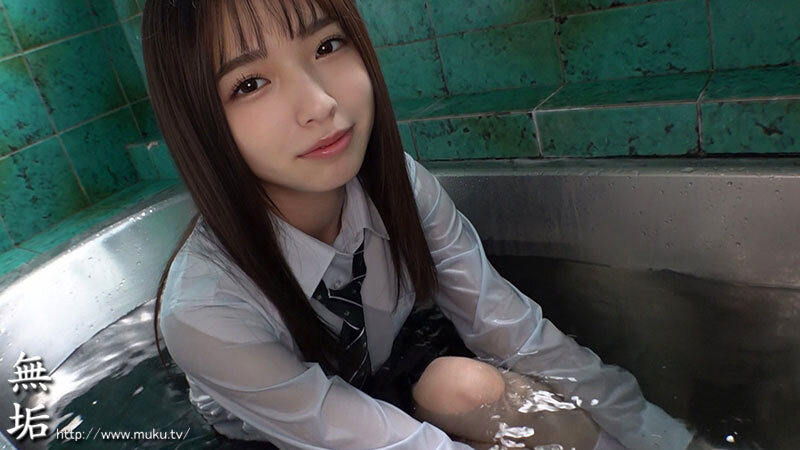 専属 無垢な制服美少女とオジサン 等身大な黒髪剛毛少女の魅力を再発見する王道SEX 倉本すみれのサムネイル画像