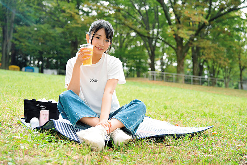 【夢幻調査隊】昼間の公園で一人でお酒を飲んでる女性急増！なぜか顔面偏差値Aランク【検証】話しを聞いてみた結果！みんなめちゃのんべえSEX好き判明！のサムネイル画像
