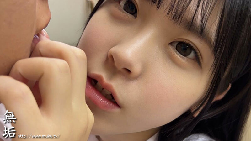 盗撮してオカズにしてた女子達がビックリまさかの超ドスケベ。小悪魔痴女化で精液搾り取られまくる！ エロ過ぎる発情期の制服女子達が肉食痴女責めハーレム 皆瀬あかり 白橋りほ 星宮こと 沙月恵奈 栄川乃亜のサムネイル画像