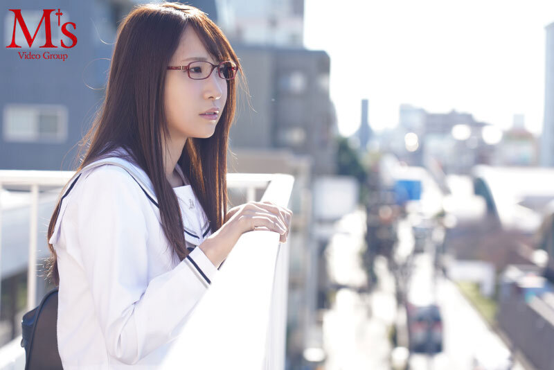 どうせなら…最後に1発ヤラせてくれ！！！ 容姿端麗で成績優秀な無気力美少女に童貞キモオタ絶倫男が性欲全開たなぼた種付けピストン 五十嵐清華のサムネイル画像