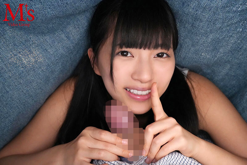 妻が不在の2日間、泊まりに来た娘の親友 あどけなくて可愛いけどなんだか妙に色っぽい小悪魔ファザコン美少女に誘惑され続けた私（中年おやじ） 主観誘惑逆NTR 根尾あかりのサムネイル画像