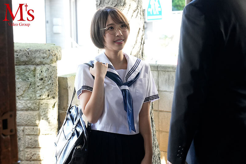 おばさんには内緒にしておいてあげるから…いっぱいしよ？ 8年ぶりに再会した姪っ子の発育盛りのおっぱいといやらしい腰使いに耐えきれず何度も何度も中出ししてしまった私。 宍戸里帆のサムネイル画像