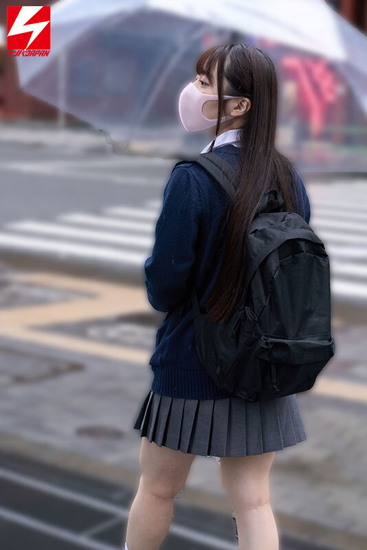 睡姦サークル白昼夢制服女子4人無許可中出しBESTのサムネイル画像
